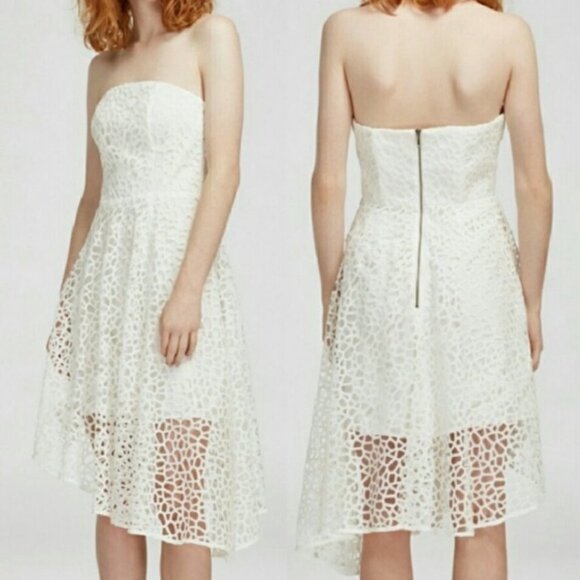 Revolve Keepsake White Eyelet Asymmetric Dress Size Small Strapless Lace Boho - Picture 2 of 10